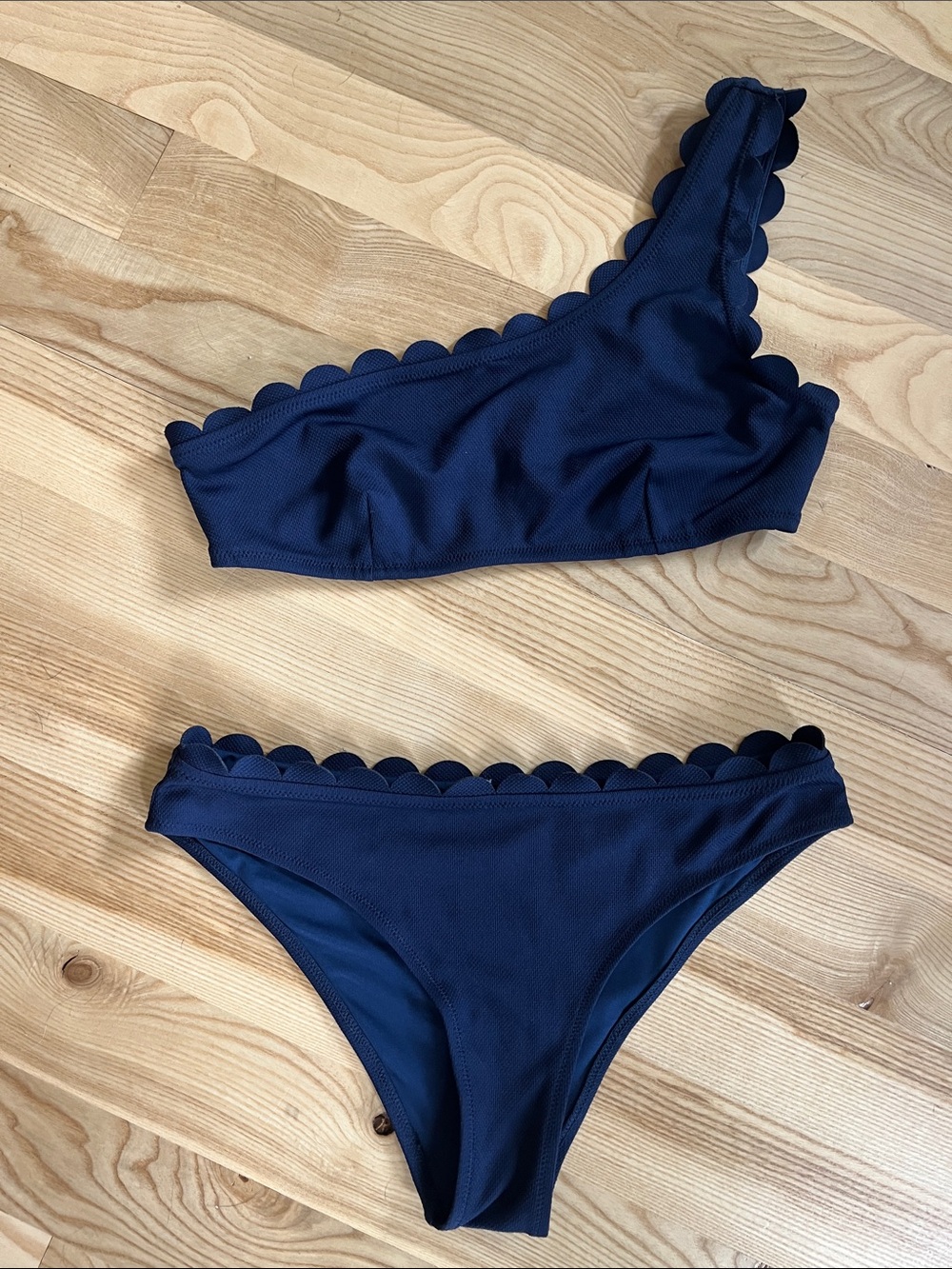Cupshe Navy One-Shoulder Scallop Edge Bikini